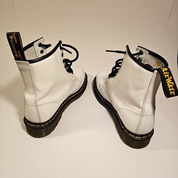 Dr Martin White 1460 SMOOTH LEATHER LACE UP BOOTS - Picture 3 of 15